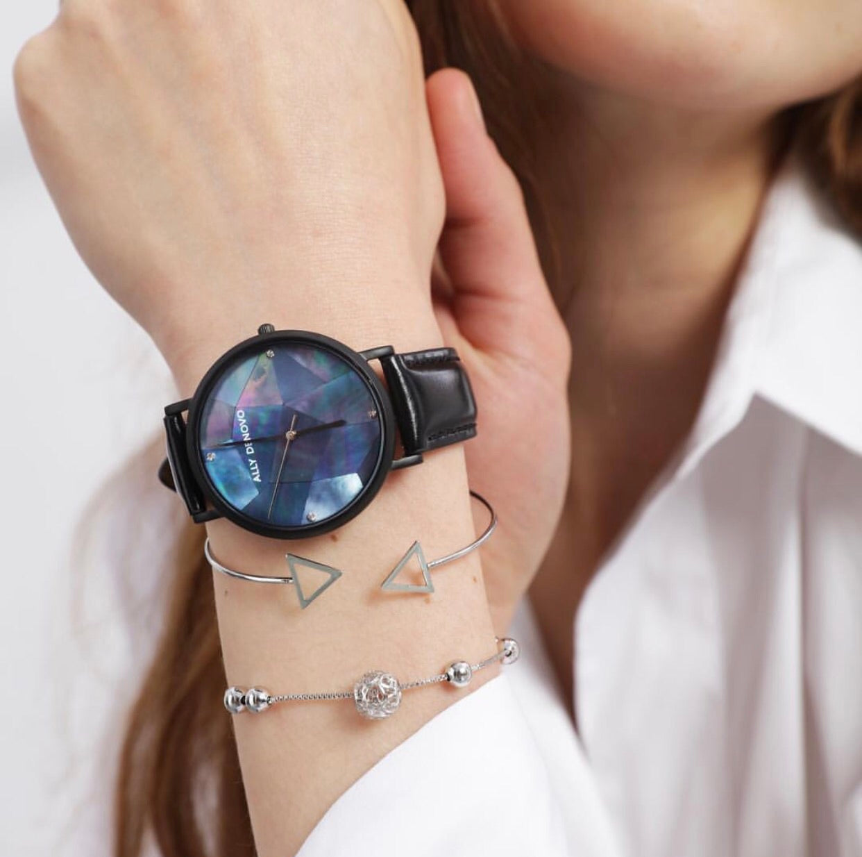 Gaia pearl皮革腕錶-藍色菱形琉璃黑框黑色真皮錶帶 AF5003.5