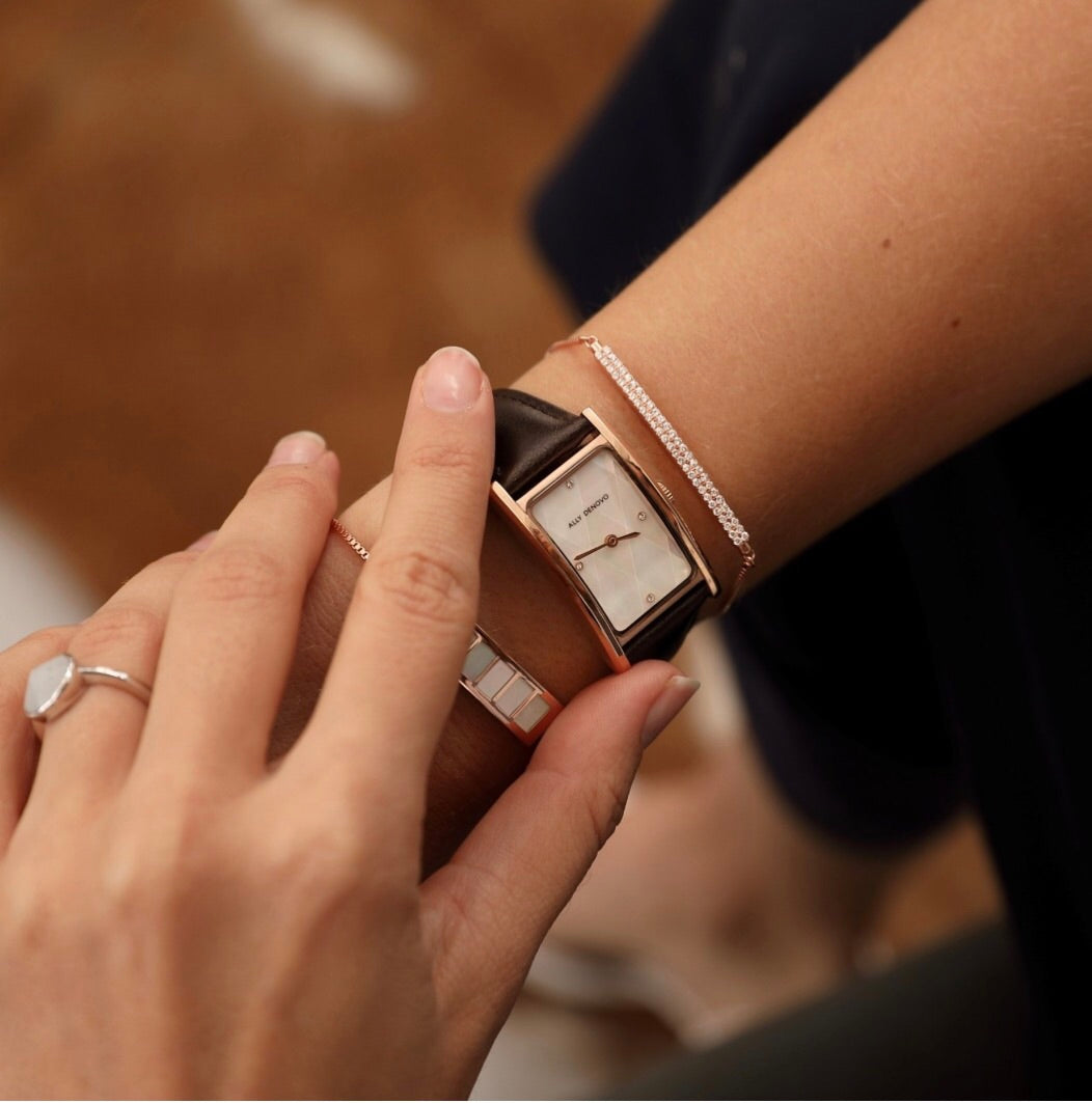 【限量頂級方形琉璃錶鍊禮盒】珍珠白菱玫瑰金框咖啡手錶 限時贈送 銀製手鍊