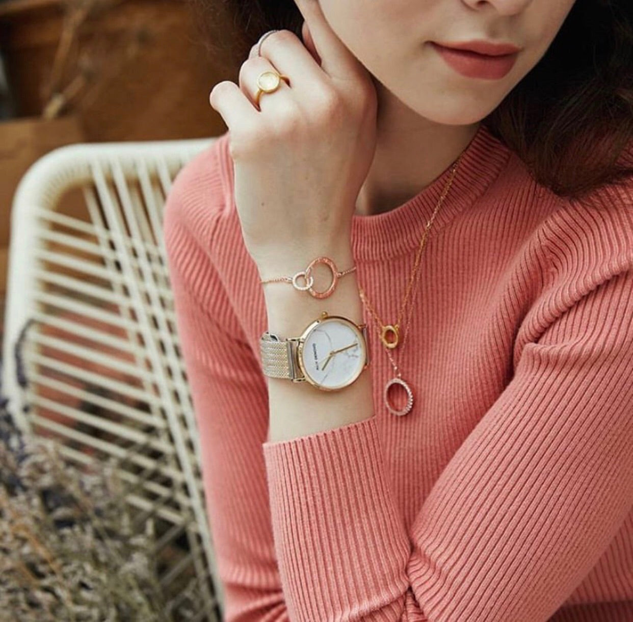 【新上市！女款36mm】Carrara Marble金屬鍊帶腕錶-白大理石金框雙金色不鏽鋼錶帶